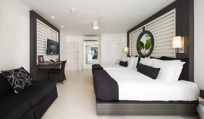 S Hotel Jamaica - Deluxe Double Room Ocean View Detail